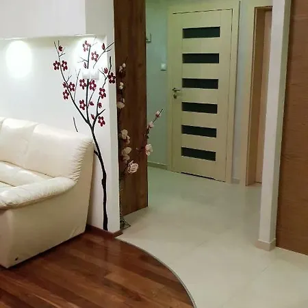 Apartament Ze Slonecznym Ogrodem Apartment *